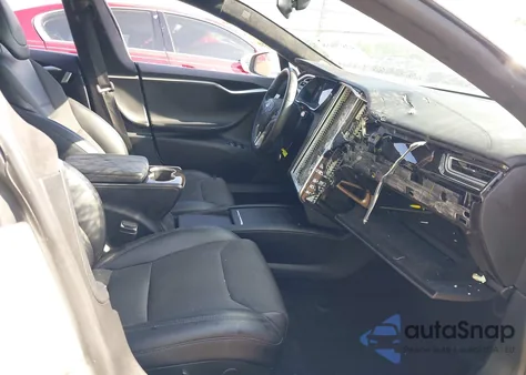 2017 Tesla Model S 100D/60D/75D/90D/P100D z USA, uszkodzony, nr VIN 5YJSA1E27HF188034